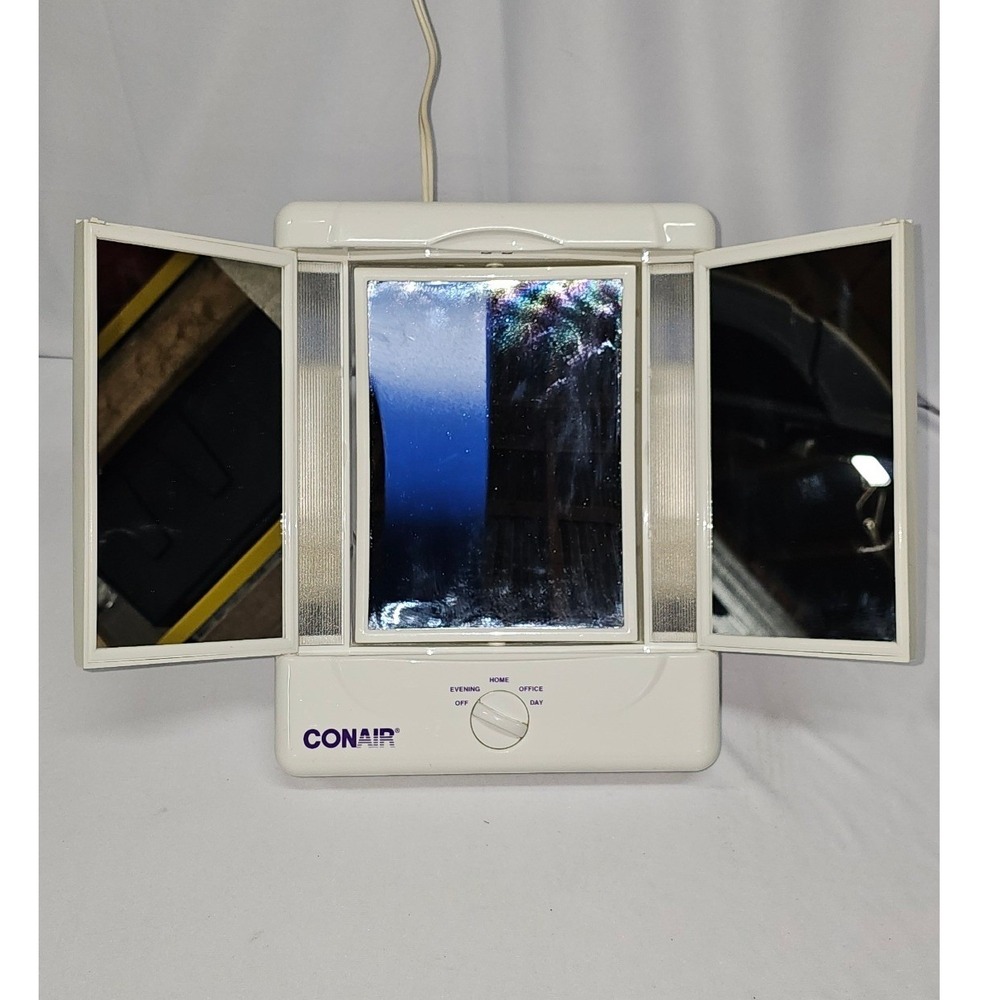 Conair TM7LX Tri-Panel Lighted Makeup Mirror White Tabletop Vanity 4 Settings